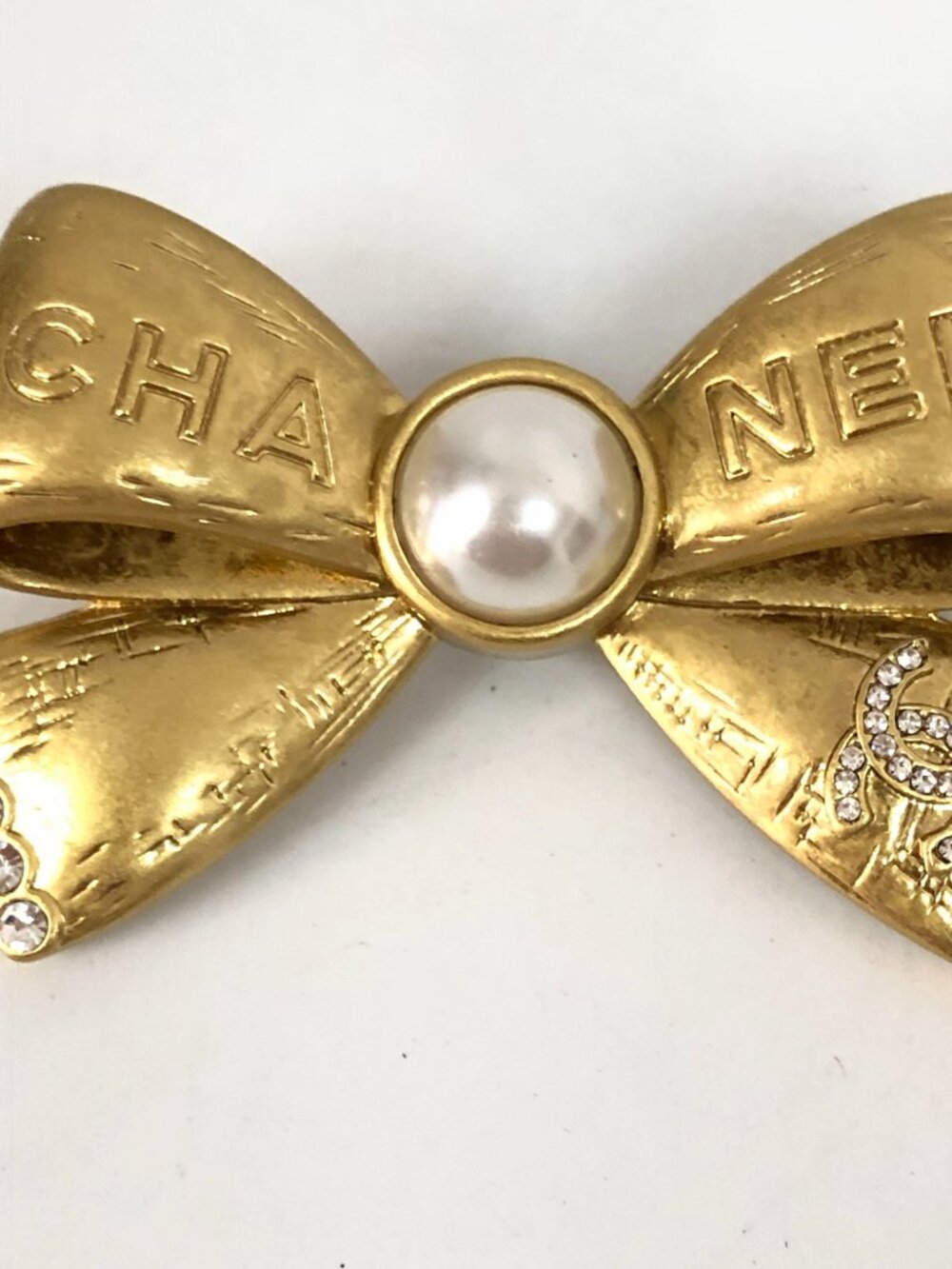 Pre-owned Vintage Chanel Brooch Elegant Jewelry - Picture 3 of 5
